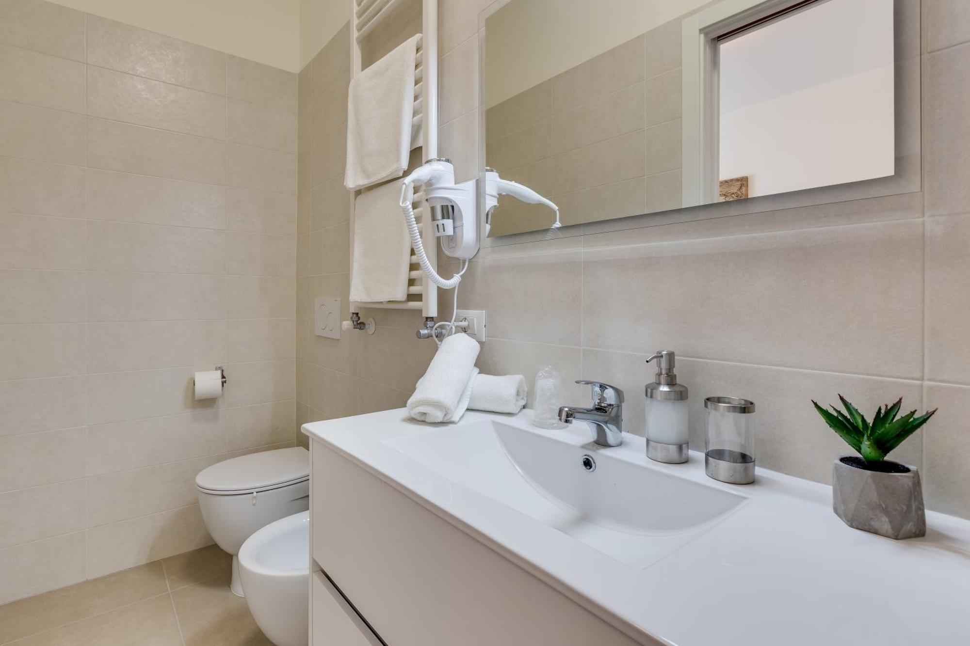 Rooms Vidar Train Station Veneza Exterior foto