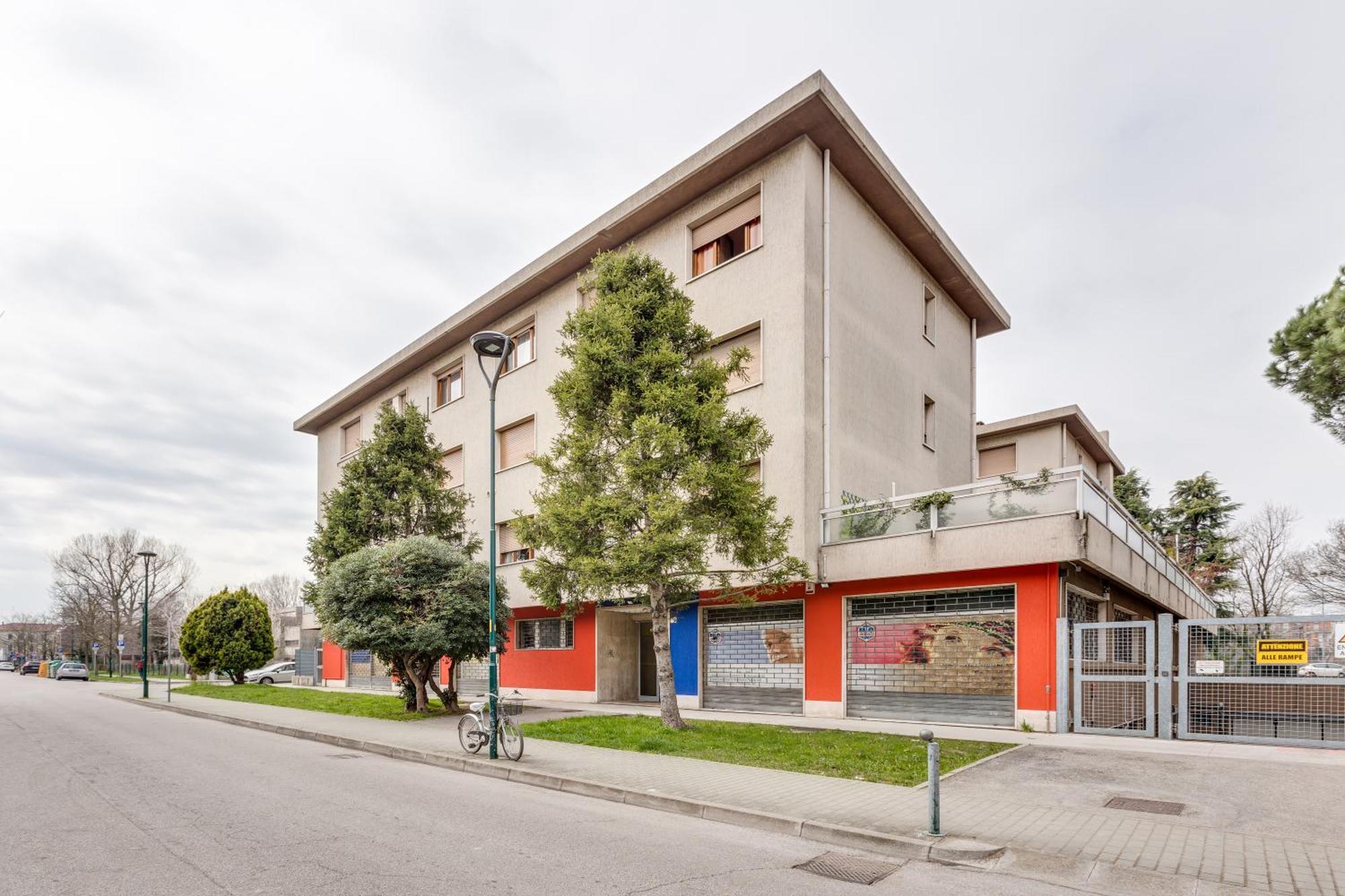 Rooms Vidar Train Station Veneza Exterior foto